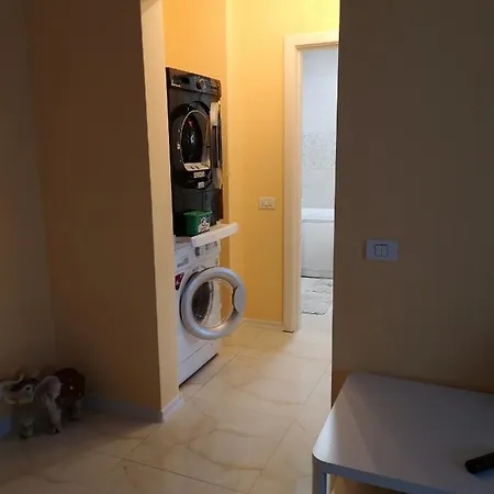 Tomis Ii Apartment